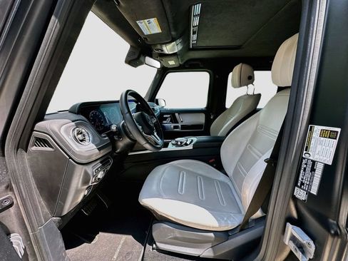 Used 2024 Mercedes-Benz G 550 image 22
