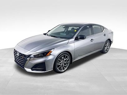 Used 2023 Nissan Altima 2.0 SR