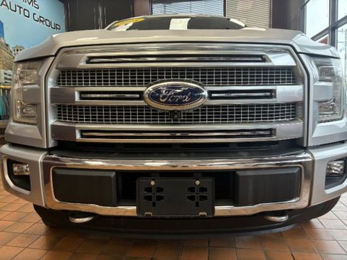 Used 2015 Ford F150 Platinum w/ Equipment Group 701A Luxury image 4