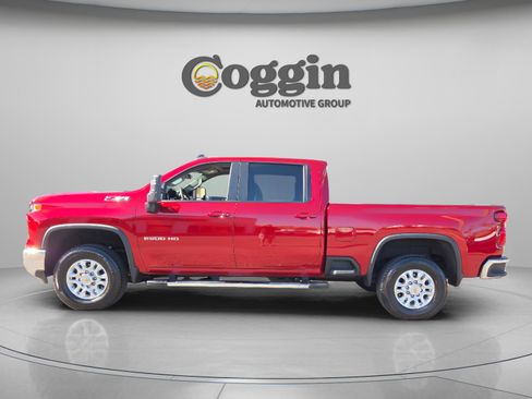 Used 2024 Chevrolet Silverado 2500 LT w/ All Star Edition image 2