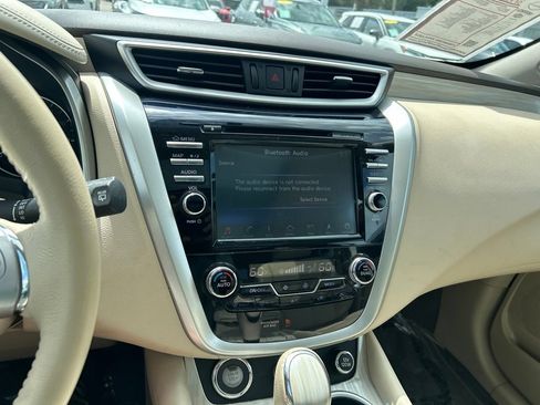Used 2016 Nissan Murano Platinum w/ Platinum Technology Package FWD image 32