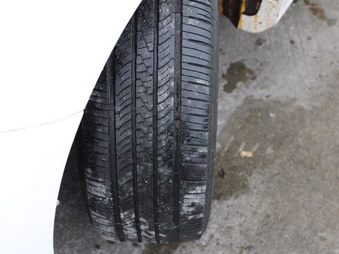 Used 2012 Toyota Camry XLE image 12