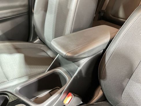 Used 2023 Buick Encore GX Select w/ Sport Touring Package image 21