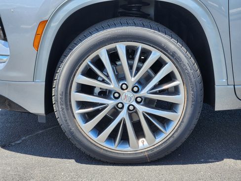 New 2025 Buick Enclave Avenir w/ Trailering Package, 5000 lbs. image 7