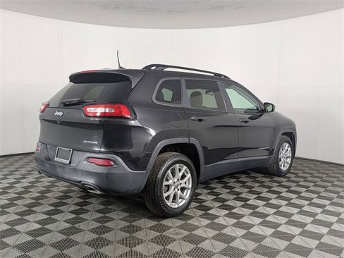 Certified 2016 Jeep Cherokee Sport image 5