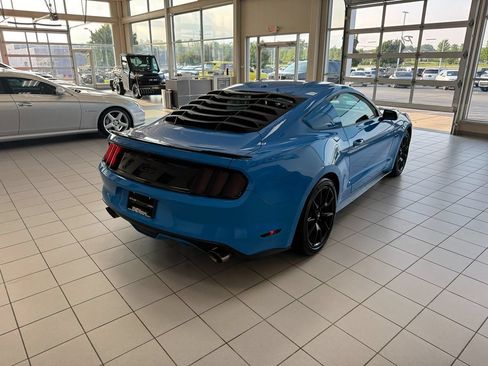 Used 2017 Ford Mustang GT Premium w/ Black Accent Package RWD image 55