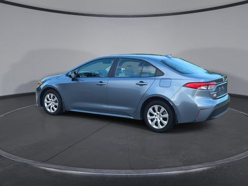 Used 2025 Toyota Corolla LE FWD image 6