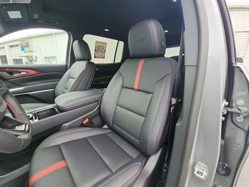 New 2026 Chevrolet Traverse RS FWD image 22