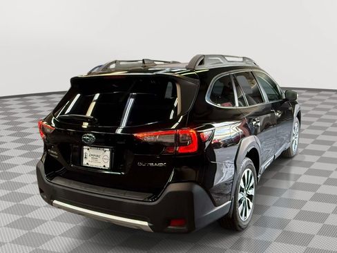 Used 2023 Subaru Outback Limited AWD/4WD image 4