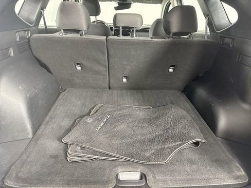 Used 2023 Hyundai Tucson SE image 32