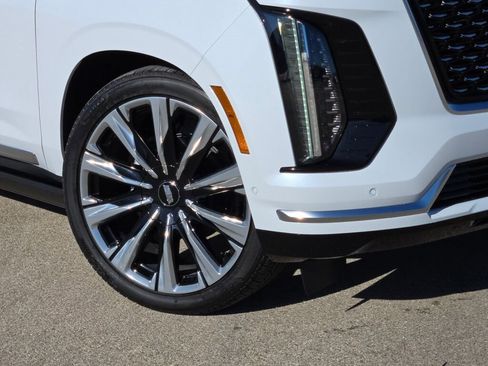 New 2026 Cadillac Escalade Luxury w/ Touring Package image 3