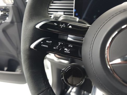 Used 2024 Mercedes-Benz GLS 63 AMG 4MATIC image 11