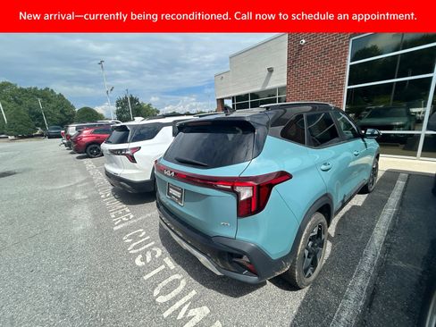 Certified 2025 Kia Seltos S AWD/4WD image 6