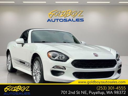 Used 2017 FIAT 124 Spider Classica RWD image 2