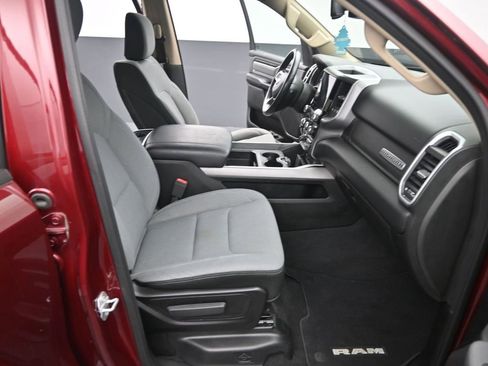 Used 2019 RAM 1500 Big Horn image 18