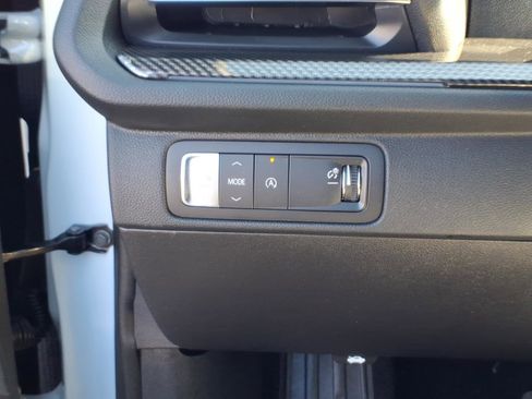 New 2026 Chevrolet Traverse High Country w/ LPO, Floor Liner Package FWD image 13