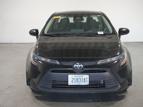 Used 2024 Toyota Corolla LE image 2