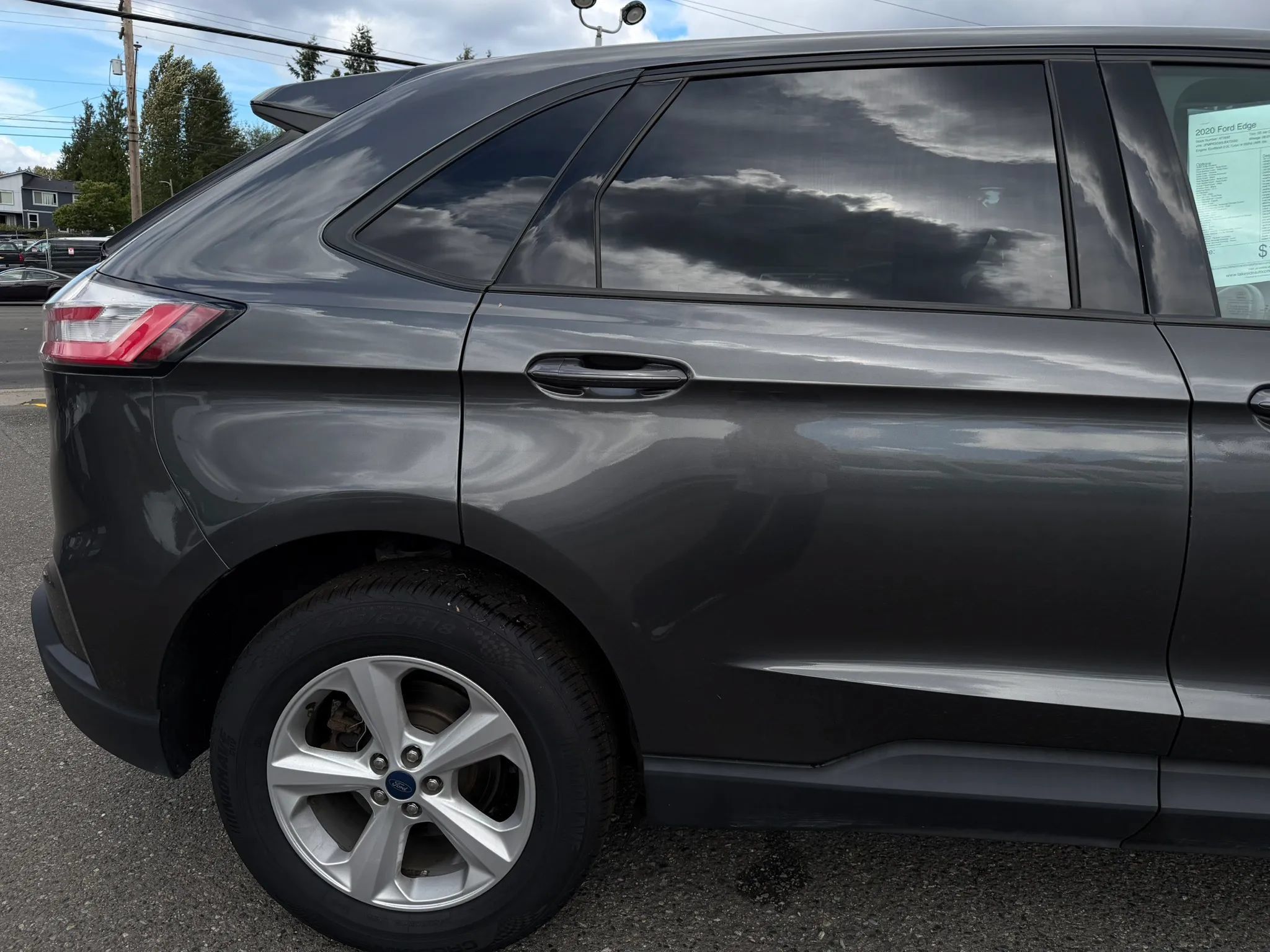 Used 2020 Ford Edge SE FWD image 7