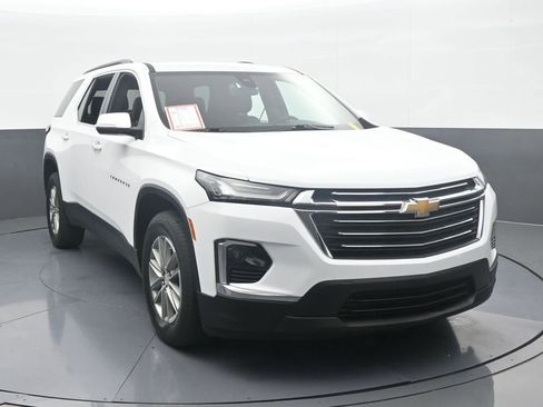 Used 2023 Chevrolet Traverse LT image 9