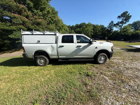Used 2023 RAM 2500 Tradesman AWD/4WD image 4