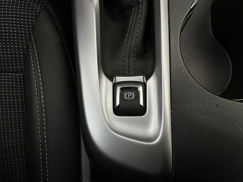 Used 2025 Buick Envista Preferred image 21