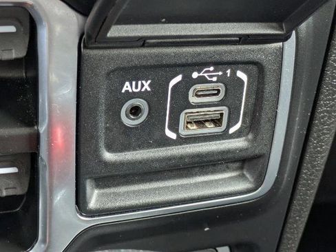 Used 2025 Jeep Wrangler Unlimited Rubicon 4xe w/ Safety Group AWD/4WD image 20