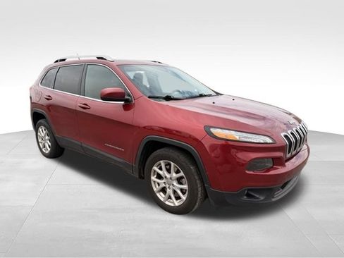 Used 2015 Jeep Cherokee Latitude FWD image 8