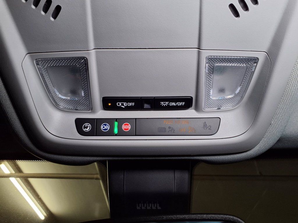 Certified 2022 GMC Terrain SLE w/ Driver Convenience Package FWD image 12