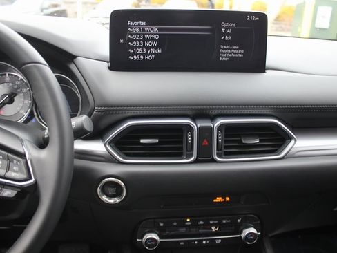 Used 2024 MAZDA CX-5 AWD 2.5 S w/ Preferred Package image 4