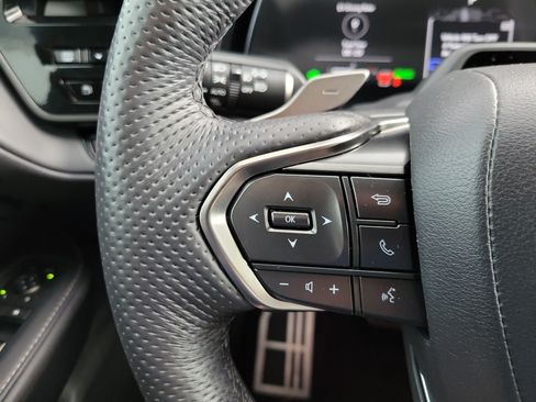 Used 2025 Lexus TX 500h AWD w/ Technology Package image 27