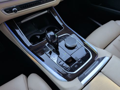 Used 2021 BMW X5 xDrive40i w/ Premium Package image 23