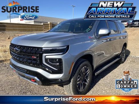Used 2025 Chevrolet Suburban Z71 w/ Comfort Package AWD/4WD image 1