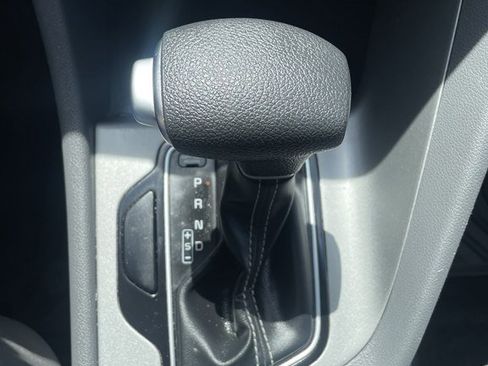 Used 2018 Kia Niro FE image 16