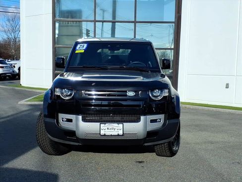 Used 2025 Land Rover Defender 110 S image 2