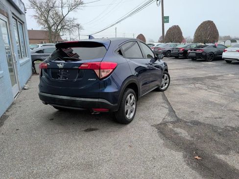 Used 2017 Honda HR-V LX image 6