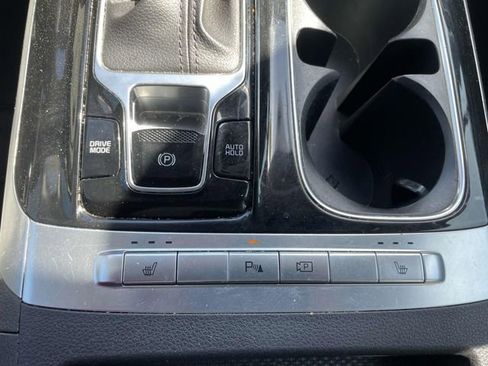 Used 2022 Kia Carnival EX FWD image 37