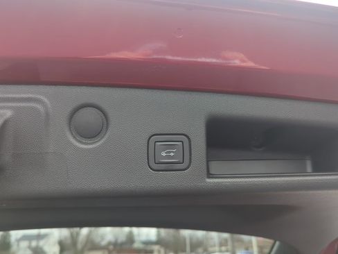 Certified 2024 Chevrolet Equinox RS image 30