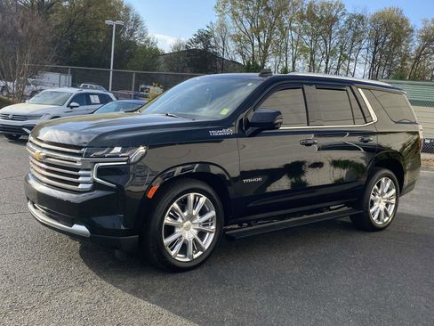 Used 2022 Chevrolet Tahoe High Country image 3