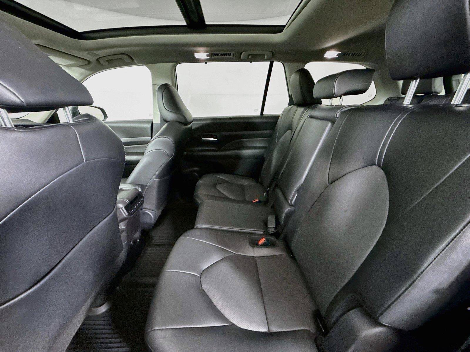 Certified 2026 Toyota Grand Highlander FWD image 32