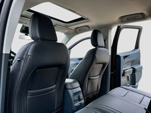 New 2026 Ford Maverick Lobo AWD/4WD image 7