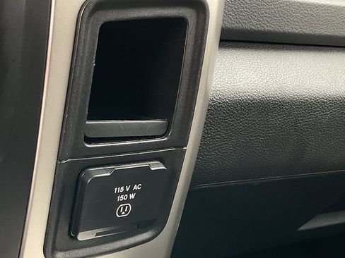 Used 2016 RAM 1500 Lone Star image 40