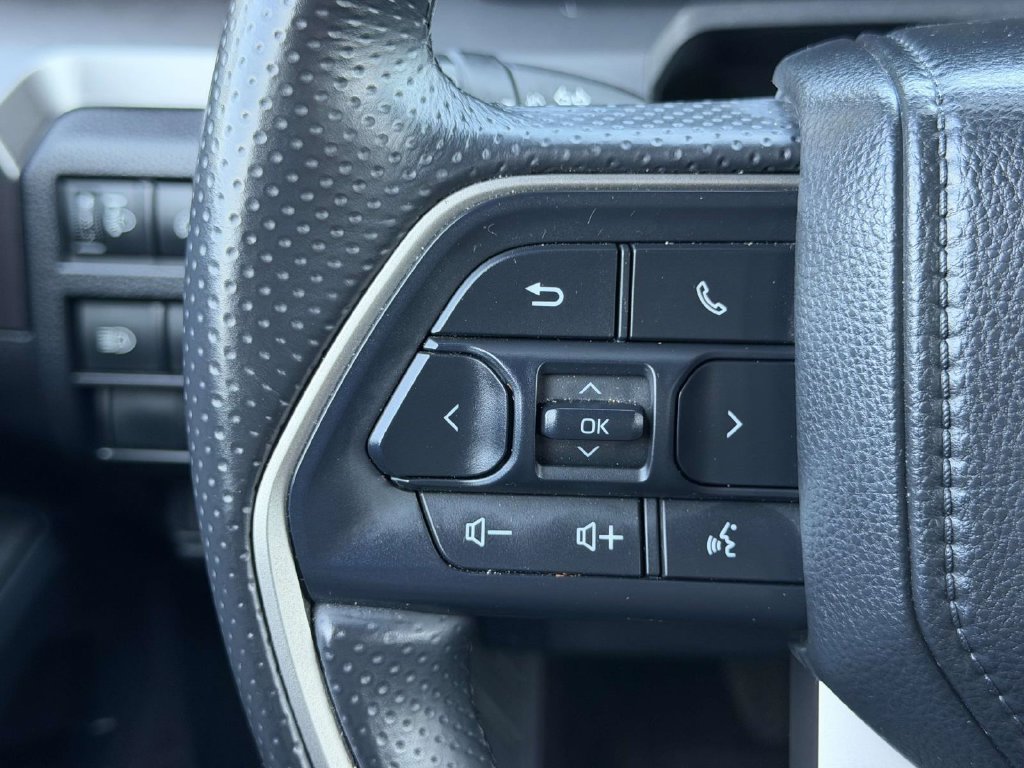 Certified 2025 Toyota 4Runner SR5 AWD/4WD image 10