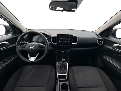 New 2026 Hyundai Venue SE FWD image 16