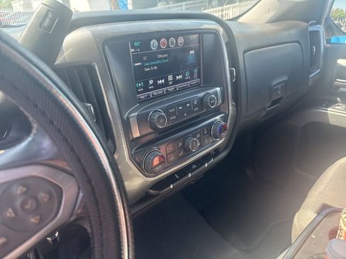 Used 2018 Chevrolet Silverado 1500 LT w/ LT Convenience Package image 21