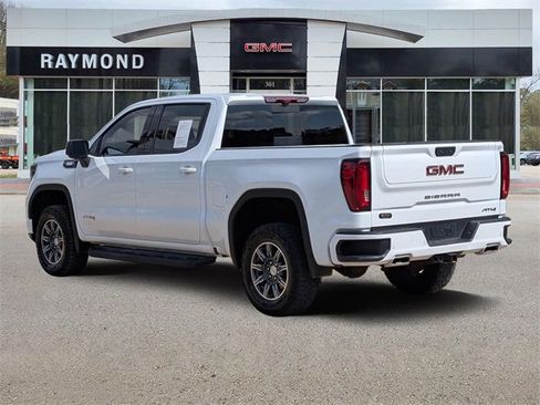 Used 2024 GMC Sierra 1500 AT4 w/ Technology Package image 6