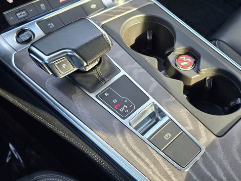 Used 2024 Audi A6 Premium Plus image 40