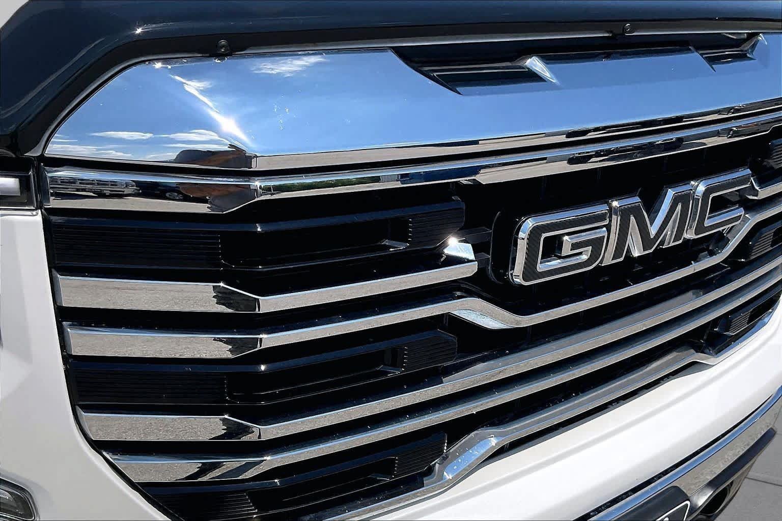 Used 2024 GMC Sierra 1500 SLT RWD image 29