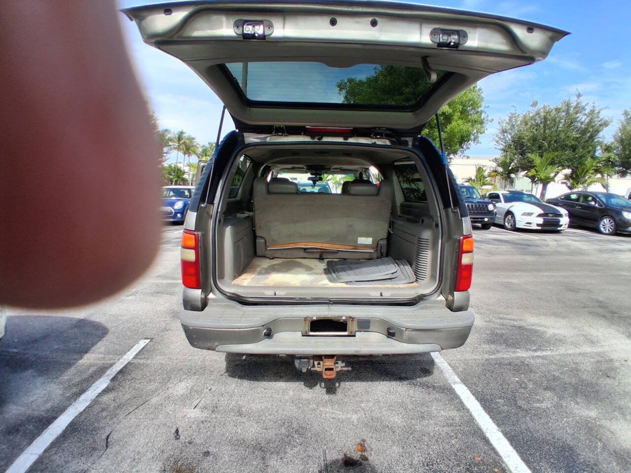 Used 2003 Chevrolet Suburban Z71 AWD/4WD image 19