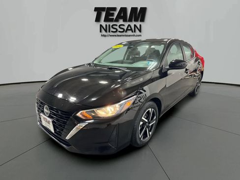 Used 2024 Nissan Sentra SV image 3