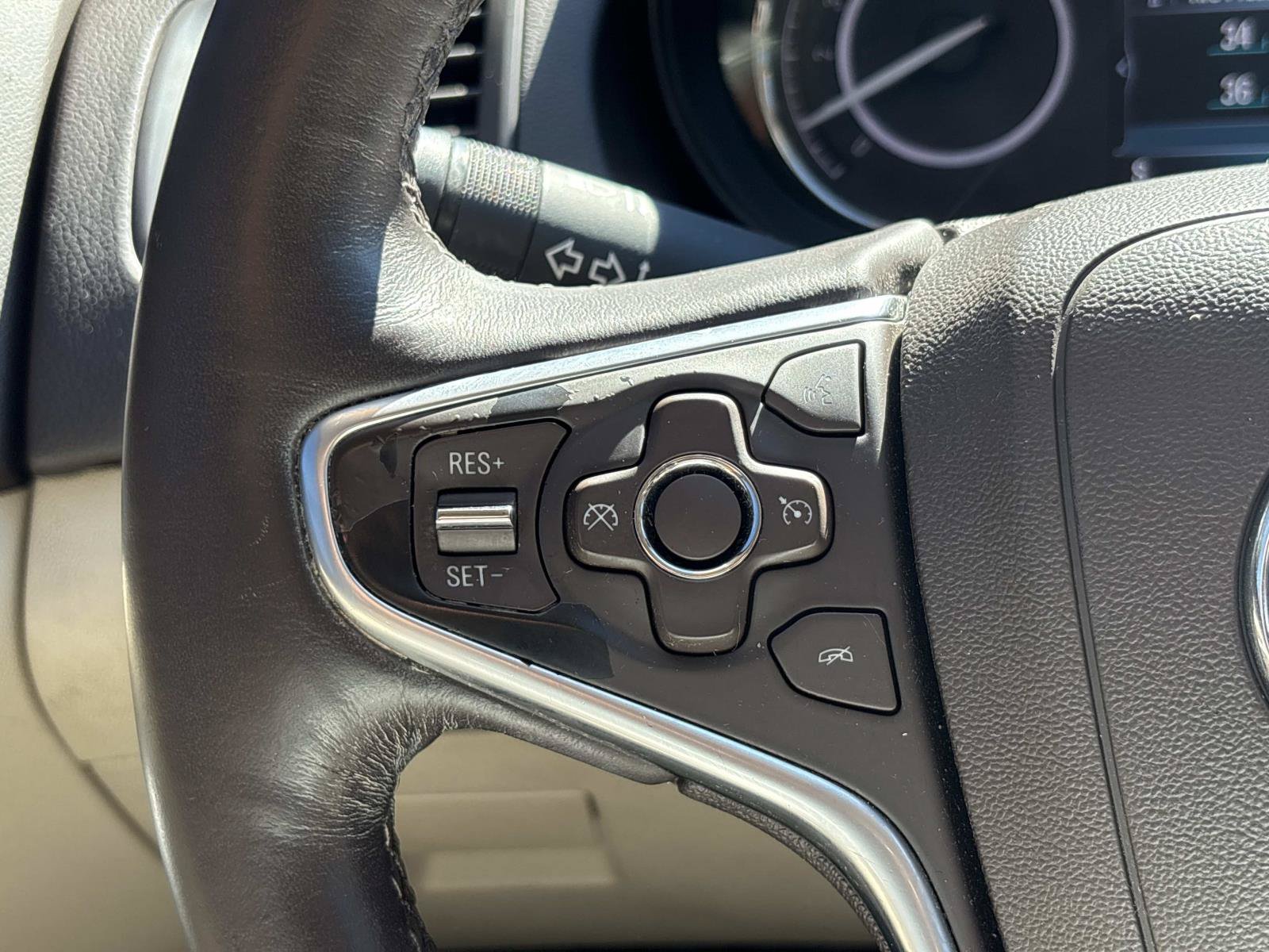 Used 2016 Buick Regal FWD image 18